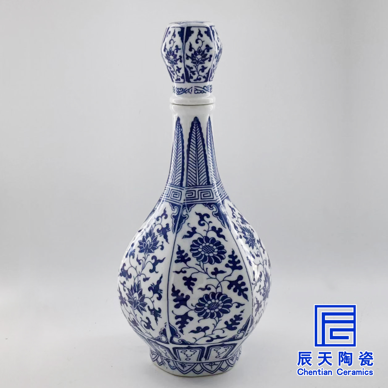 1斤青花陶瓷草草视频下载APP污高清无删减